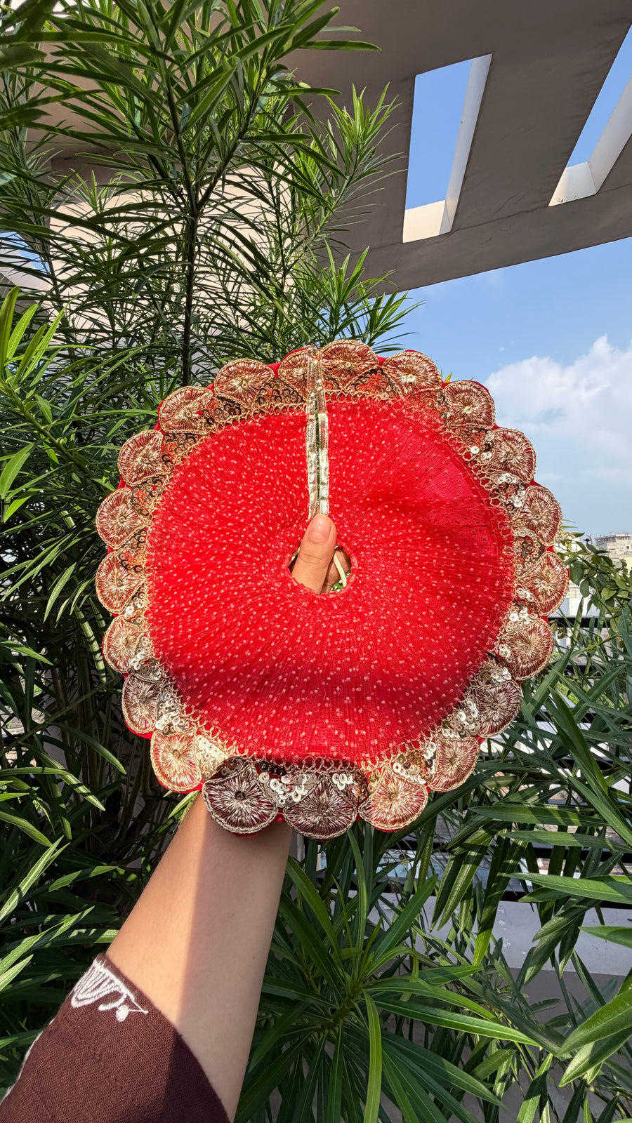 Dots Red gold