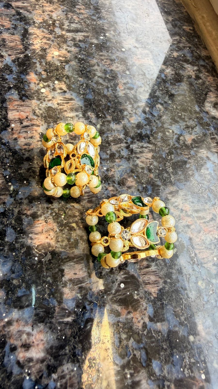 Heavy kundan kangan
